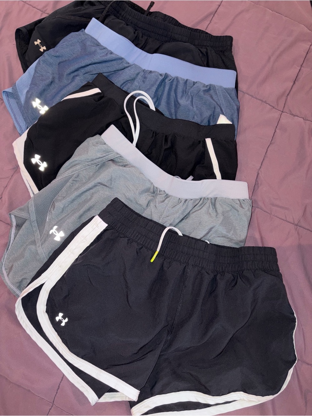 Under Armour Women's Bundle of 5 Small Shorts